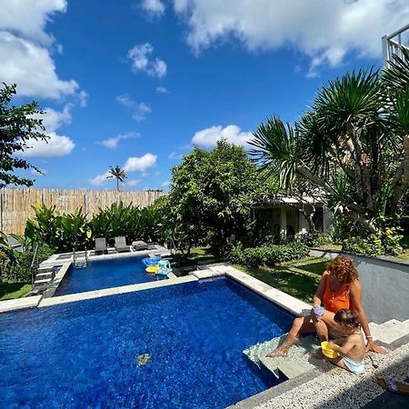 Private Suite In A Kids Friendly Big Shared Villa In Canggu Экстерьер фото