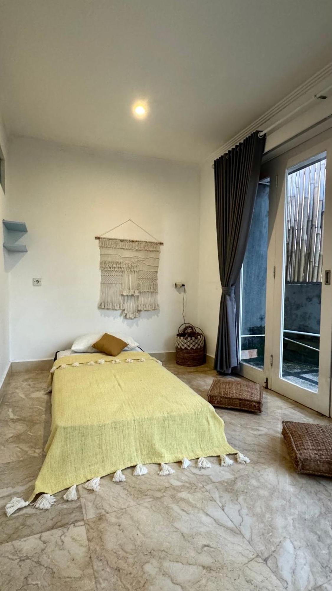 Private Suite In A Kids Friendly Big Shared Villa In Canggu Экстерьер фото