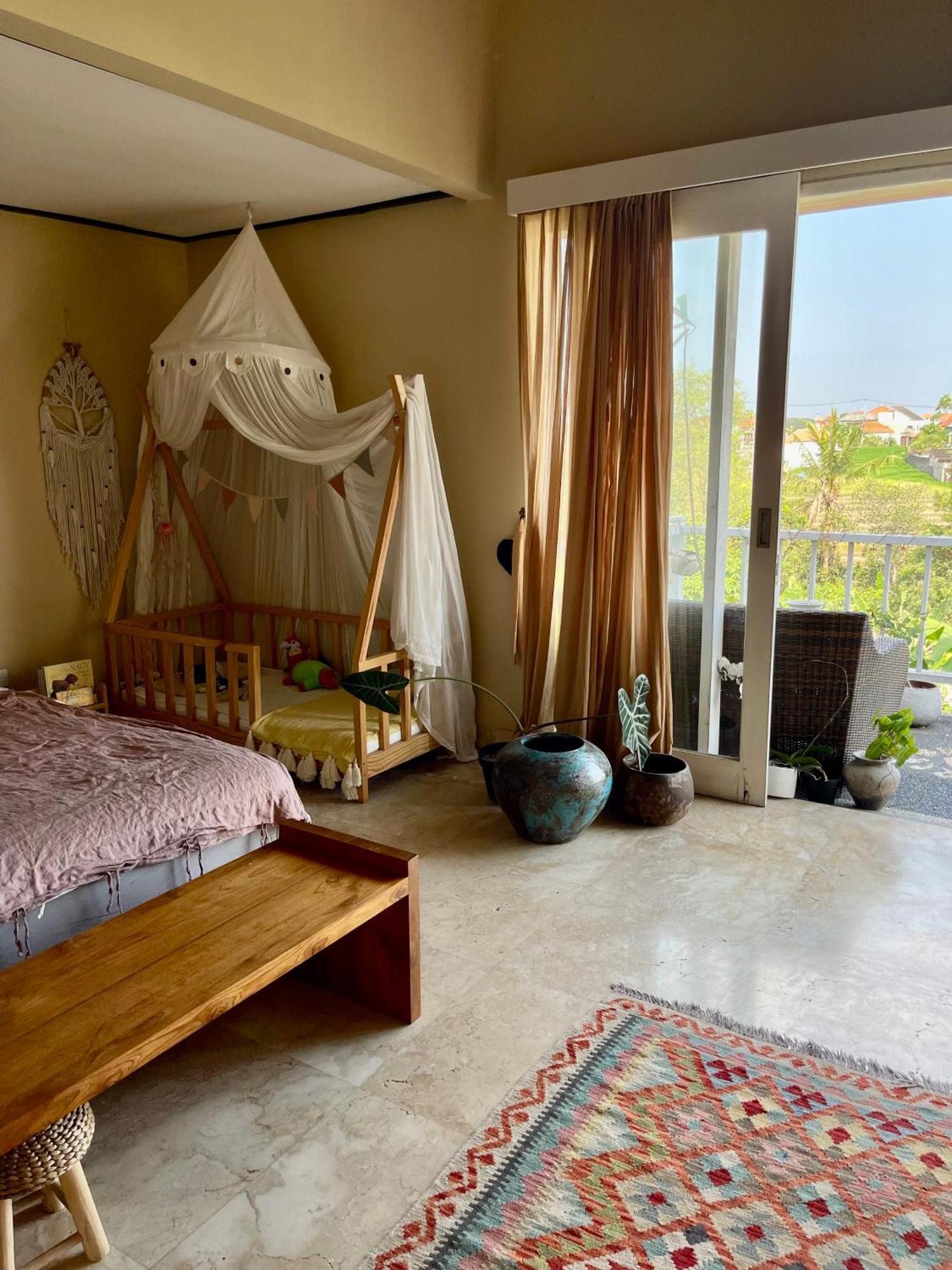 Private Suite In A Kids Friendly Big Shared Villa In Canggu Экстерьер фото