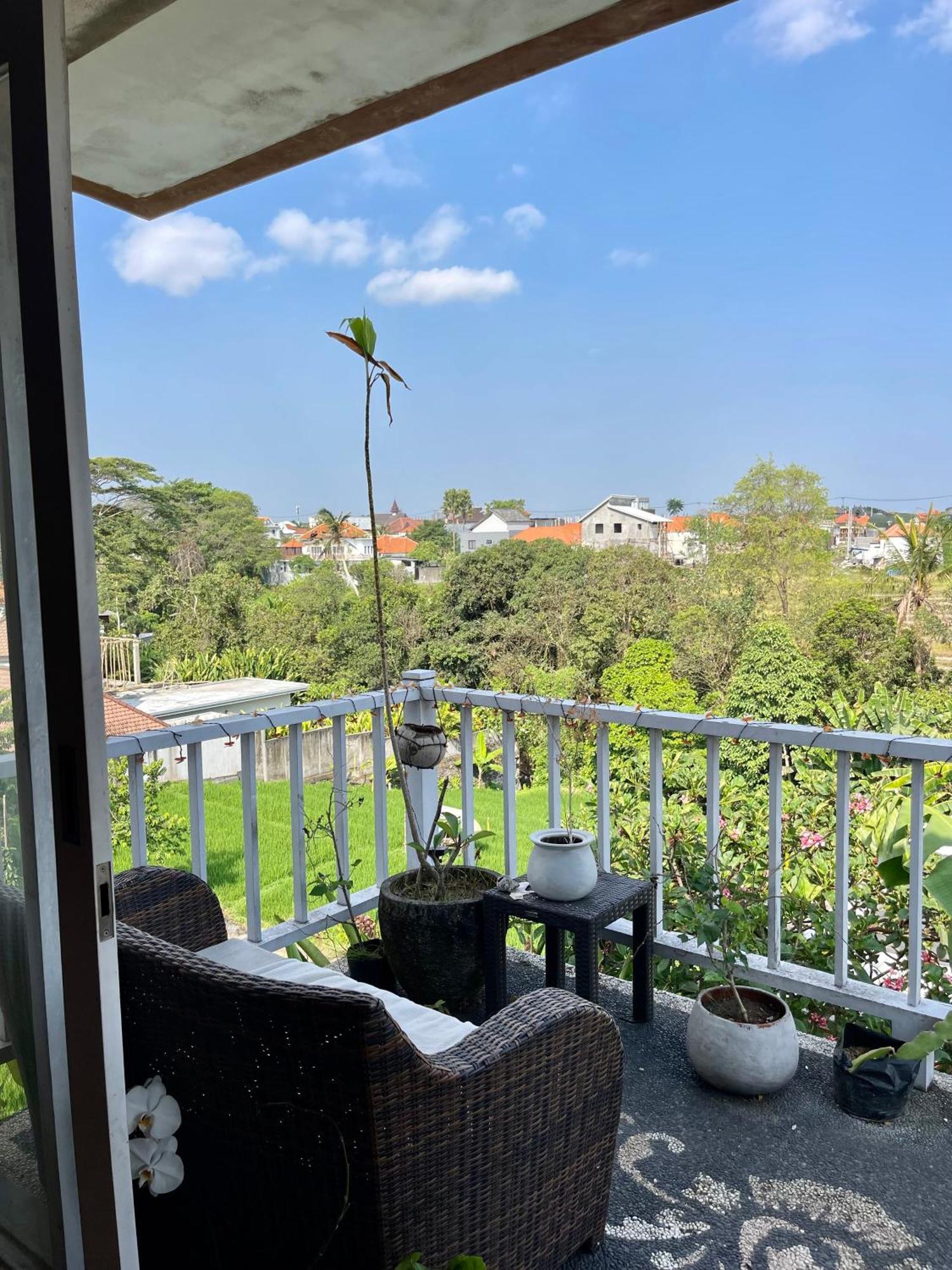 Private Suite In A Kids Friendly Big Shared Villa In Canggu Экстерьер фото