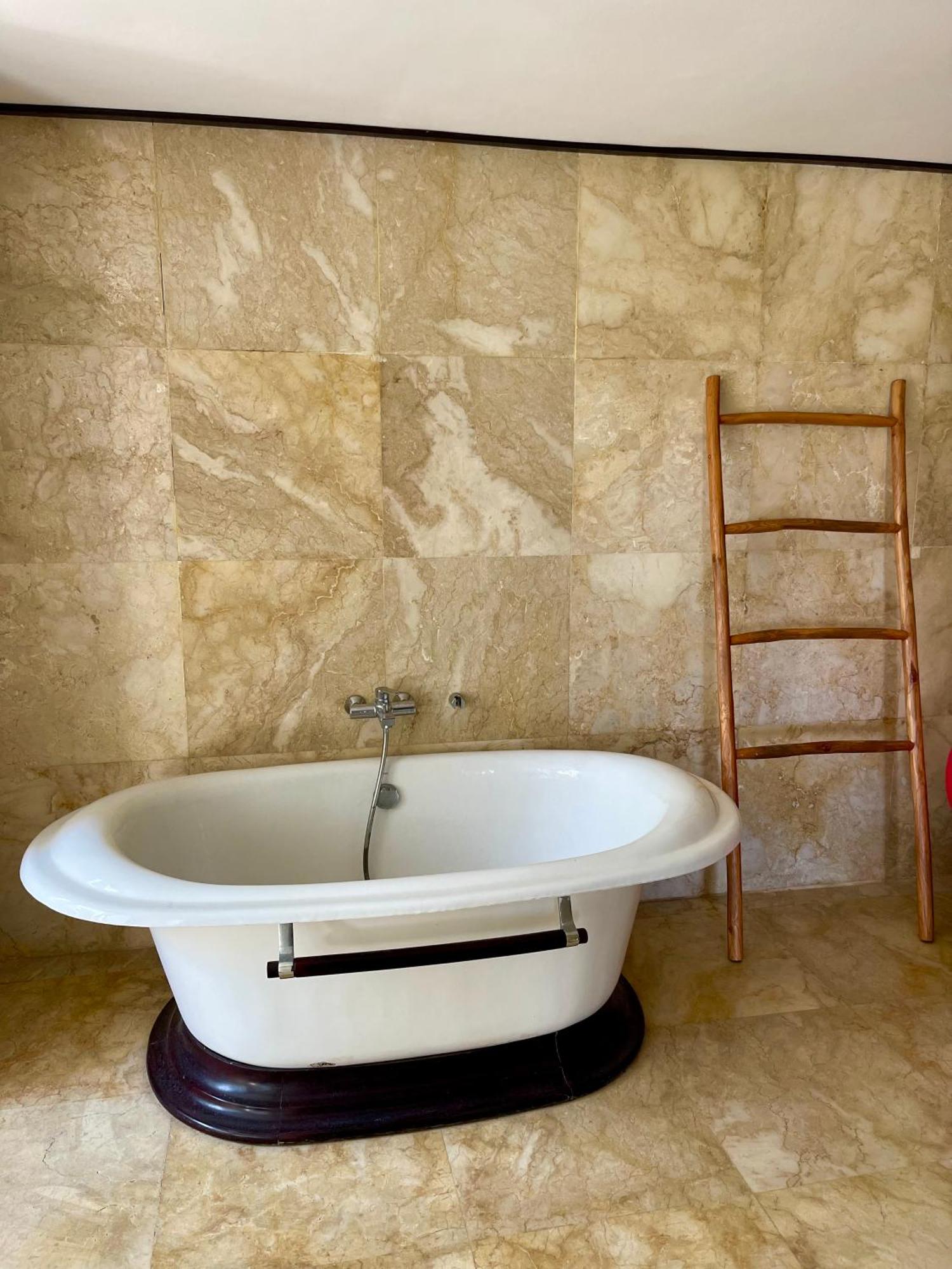 Private Suite In A Kids Friendly Big Shared Villa In Canggu Экстерьер фото